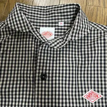 단톤 둥근 카라 셔츠