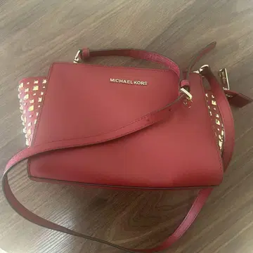 MICHAEL KORS 빨간색 숄더백
