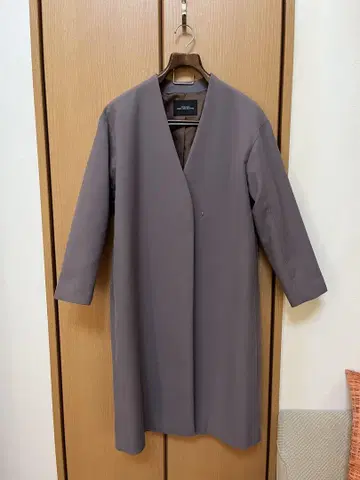 그린 레이블 릴랙싱 체스터 코트 그레이