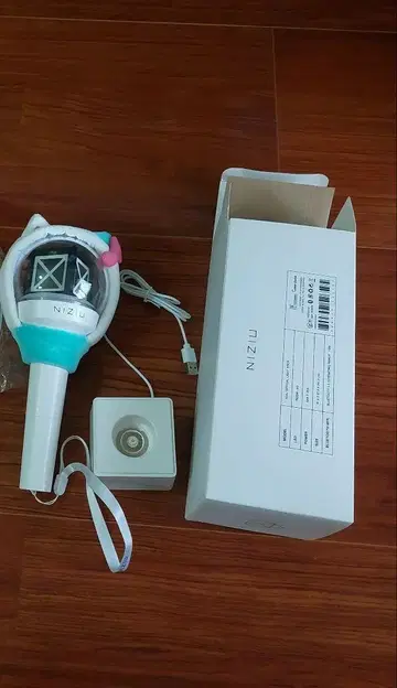 NiziU 니쥬 공식 응원봉과 마유카