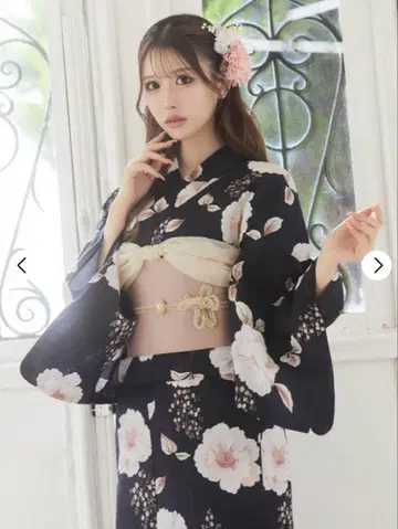 DAZZY 다크 네이비 크리스마스 로즈 패턴 유카타