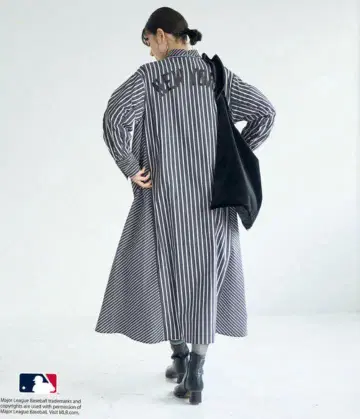 MLB 로페피크닉 리본 타이 셔츠 원피스 양키스
