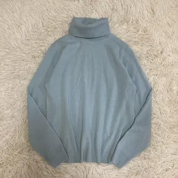 [새상품급] 유니클로 UNIQLO 캐시미어 터틀넥 스웨터 스카이블루 M