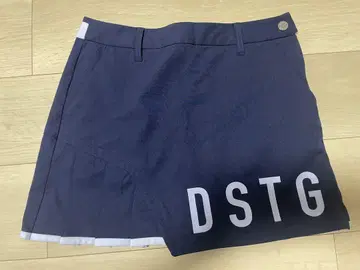 DSTG 네이비 플리츠 스커트