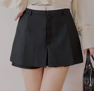 CHICO 박스 플리츠 레이어드 치마바지 미사용 택 포함