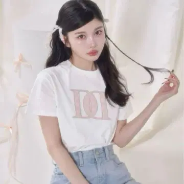 다리치 퀼팅 아플리케 T셔츠 핑크