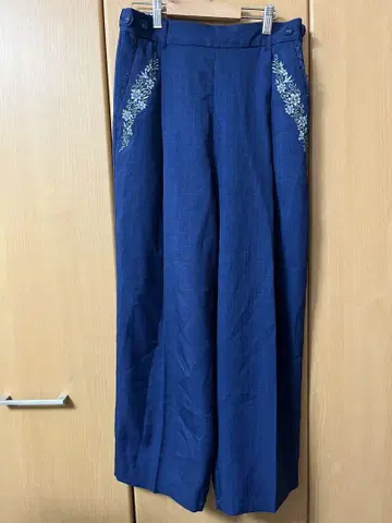 네이비 와이드 팬츠 플라워 자수