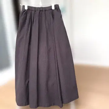브라운과 블랙 체크 코튼 플레어 스커트