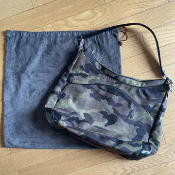 PELLE MORBIDA 카모플라주 백