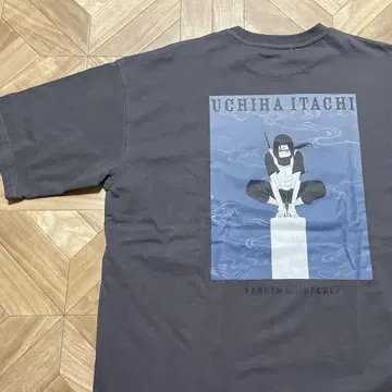 새상품 택 포함 NARUTO 우치하 이타치 t셔츠 L 차콜 그레이