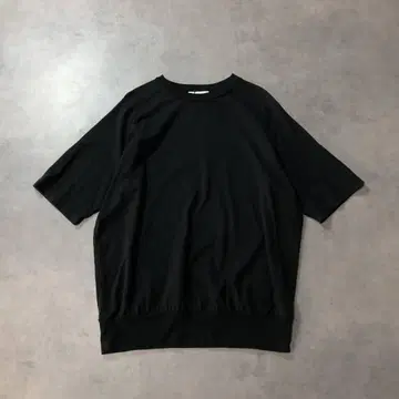 GQ3426 marka : CREW NECK S/S 2 블랙 마카