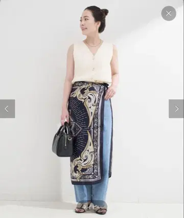 새상품 B.C STOCK 대형 스카프 네이비 베이세스톡