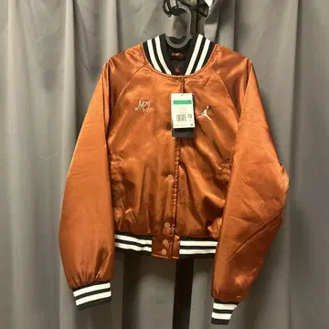 FB5154-209 JORDAN WOMEN'S VARSITY JACKET