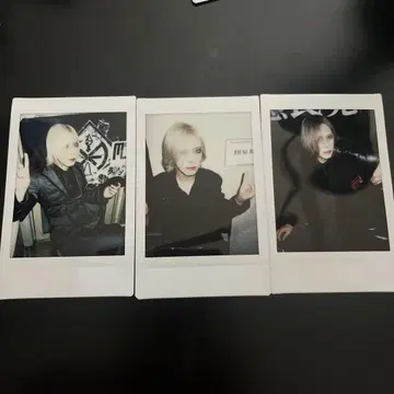 DIAURA 카이 폴라로이드