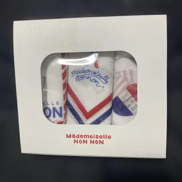 마드모아젤 논노 손수건 새상품 프랑스 에펠탑 빵 국기