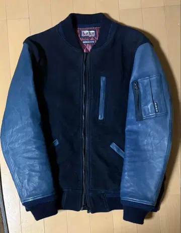 Blue Blue 블루블루 스타디움 점퍼