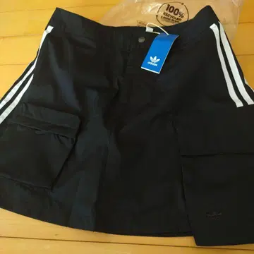 adidas 스커트 블랙 XL 미사용 새상품