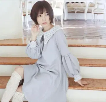 MaisondeFLEUR canone 옷깃 소매 원피스 그레이