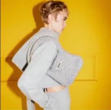 NKNIT 키라키라 밴딩 니트 미사용