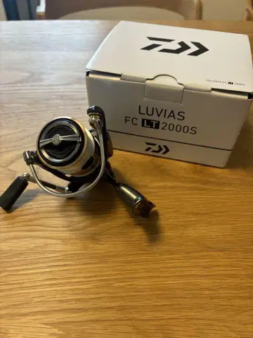 DAIWA LUVIAS FC LT2000S 판넬 40mm 핸들