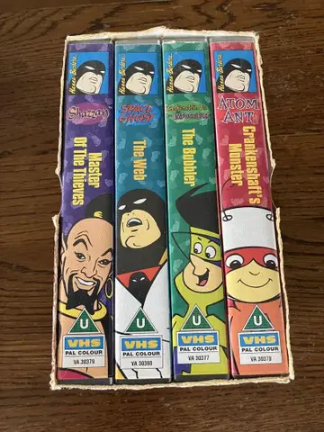 Groovy Superheroes VHS 컬렉션