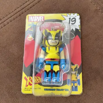 새상품 미사용품! MARVEL 울버린 베어브릭 happy 복권