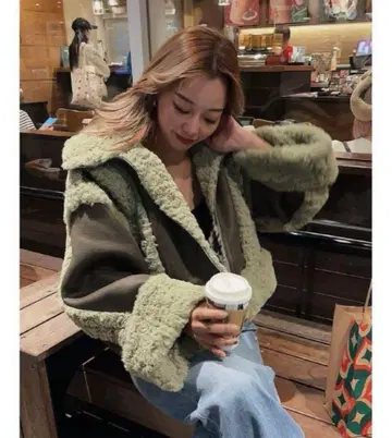 evris 숏 페이크 무스탕 블루종