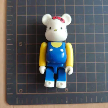 BE@RBRICK 베어브릭 100% 헬로키티