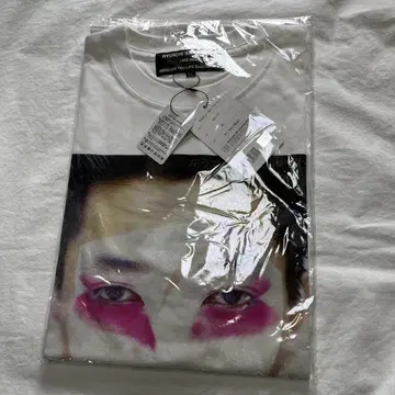 사카모토 류이치 한정판 왼쪽 팔의 꿈 메디콤토이 콜라보T셔츠 화이트 XL