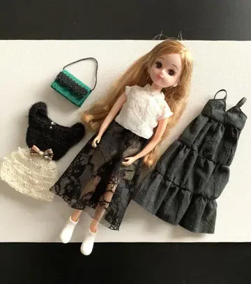 리카짱 인형과 아웃핏