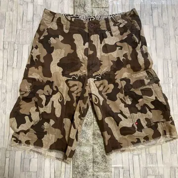 Quiksilver 카모 패턴 숏팬츠 사이즈 32