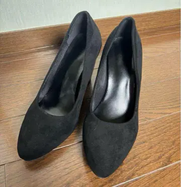 블랙 스웨이드 스틸레토 하이힐