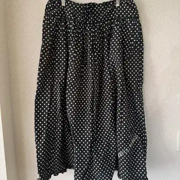 [구제 의류] 원더풀 월드 WONDERFUL WORLD 도트 무늬 스커트