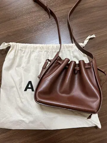 A.P.C. 가죽 가방