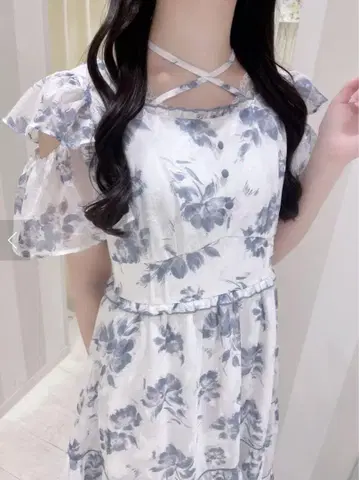 [ evelyn ] 크로스 리본 꽃무늬 OP 원피스 ( 완판템 )