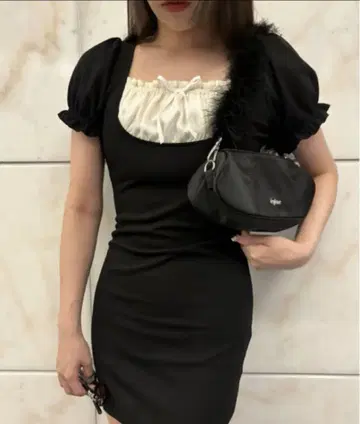 epine U cut layered onepiece