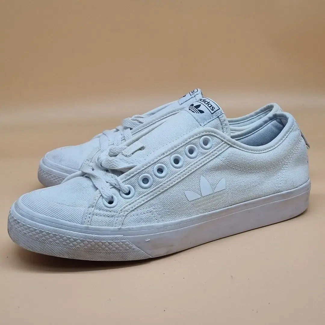 Adidas Nizza Trefoil Sneakers 265