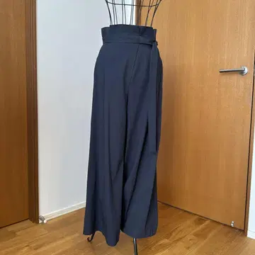 네이비 와이드 팬츠 하이웨스트
