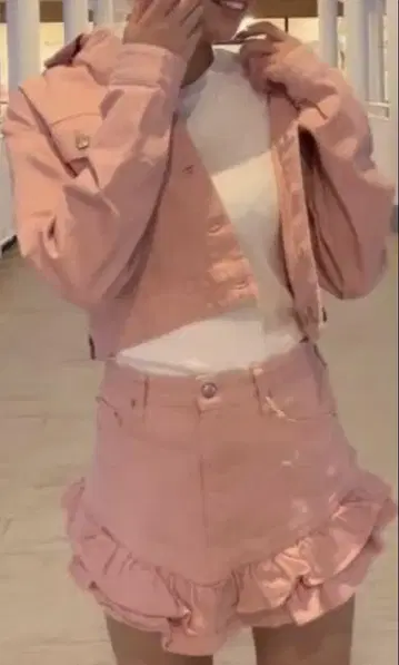 GAP x LOVESHACKFANCY 프릴 장식 핑크 미니 스커트 28