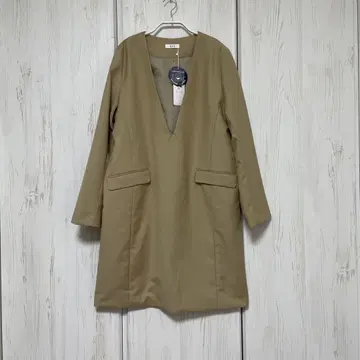 [ 새상품/미사용 ] 베이지 V넥 긴팔 코트 스타일 원피스