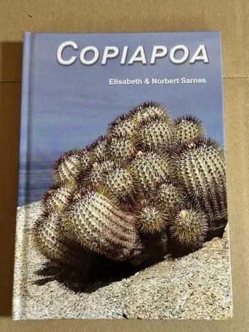 Copiapoa 저자: Elisabeth & Norbert Sarnes