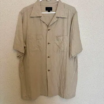 [ L ] [ 새상품급 ] 베이지 린넨 반팔 셔츠 린넨 소재