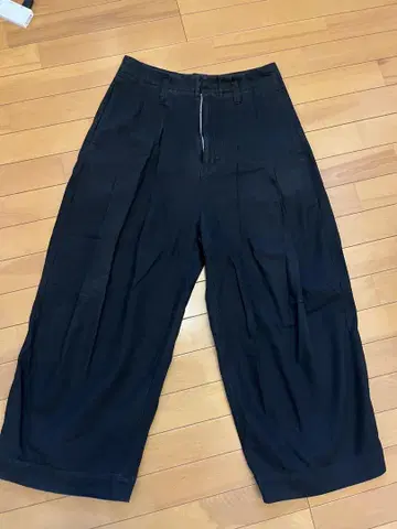 SHINYAKOZUKA BAGGY
