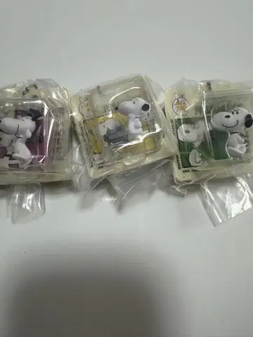 스누피 캡슐 토이 3종 세트