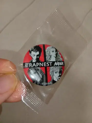 미개봉 TRAPNEST NANA 캔뱃지 트라네스