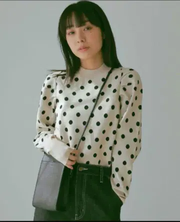 N WITH. 도트 자카드 니트