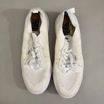 [ 미사용 새상품 ] 반스 VANS 레이스업 Vr3 메쉬 스니커즈
