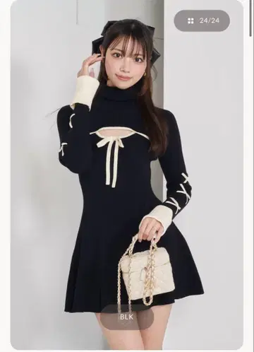 다리치 바이컬러 리본 디자인 니트 미니 원피스