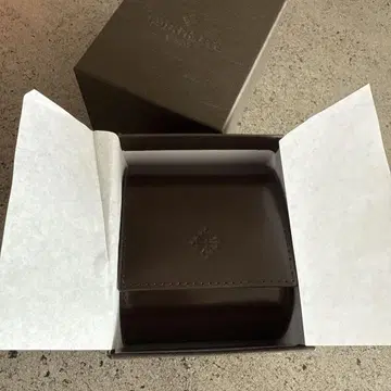 파텍 필립 시계 케이스