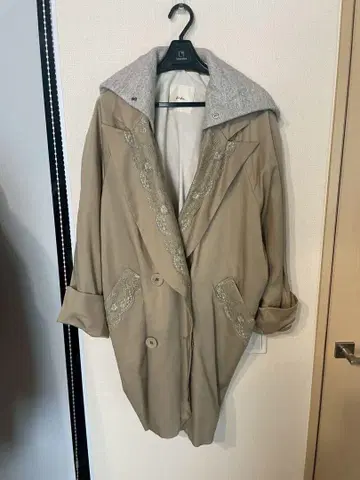 furfur 트렌치코트 후드 부착 레이스